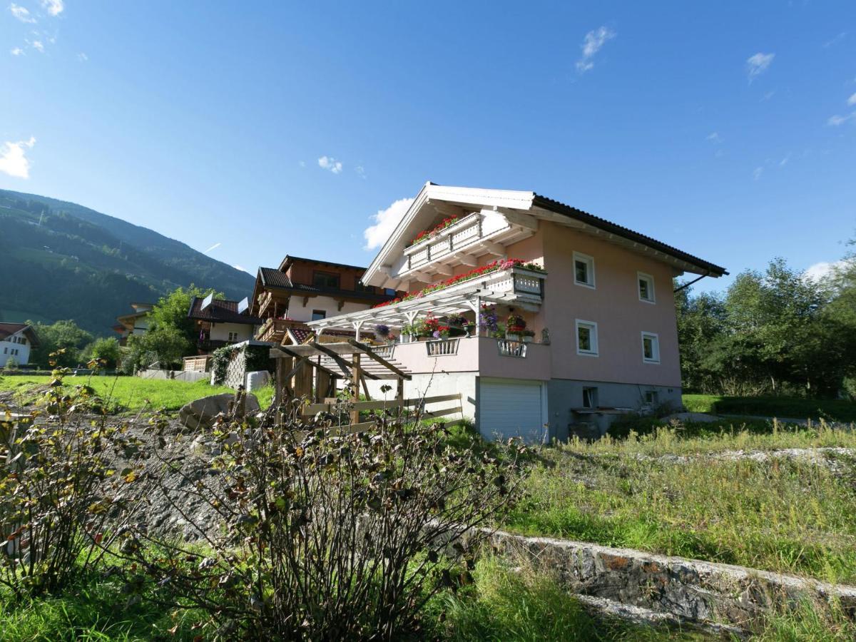 Apartment With Terrace In Aschau Im Zillertal Dış mekan fotoğraf